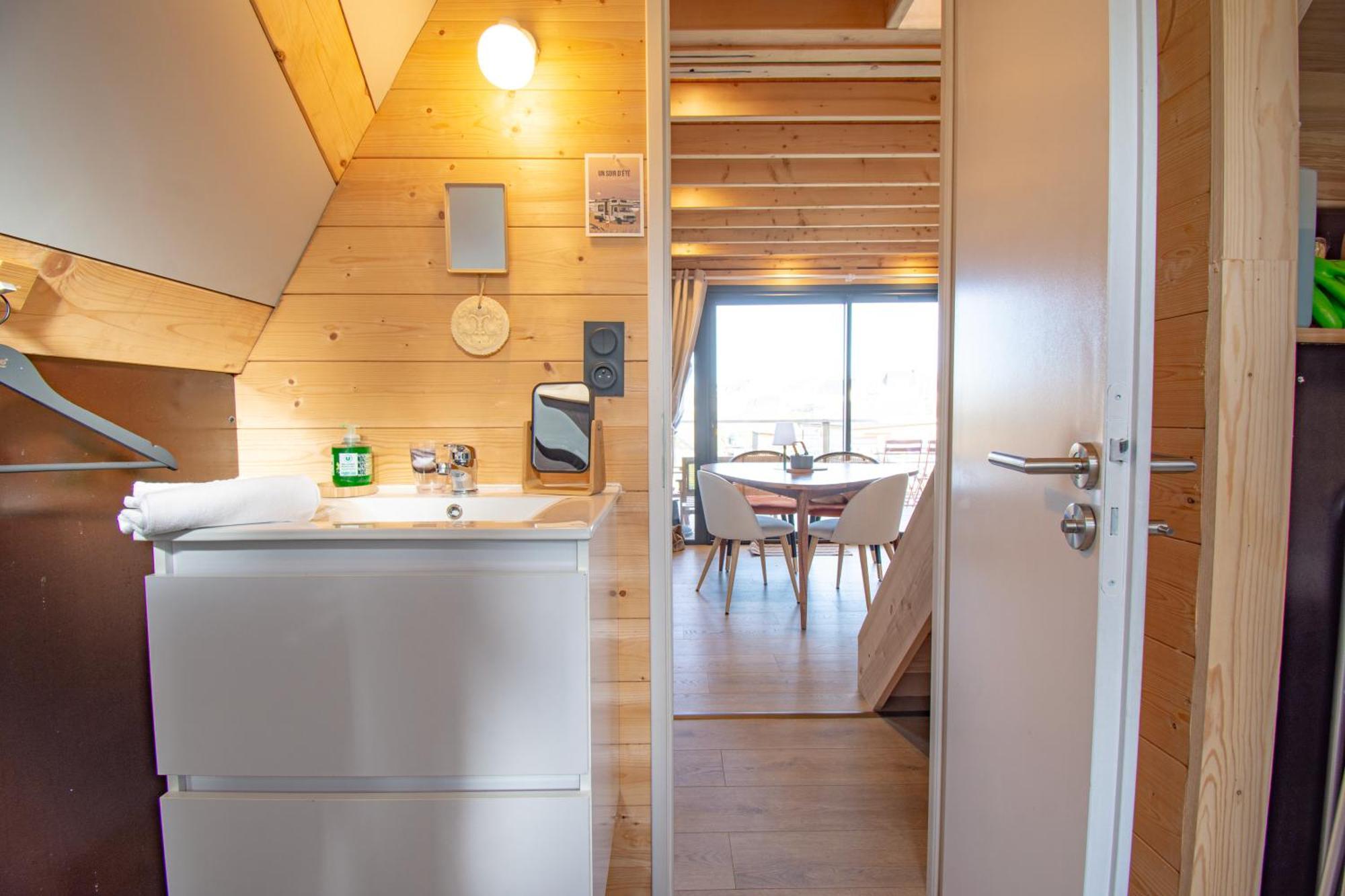 Вилла Le Tipi Bleu Tiny House Neuve Avec Terrasse Et Jardin Камаре-сюр-Мер Экстерьер фото